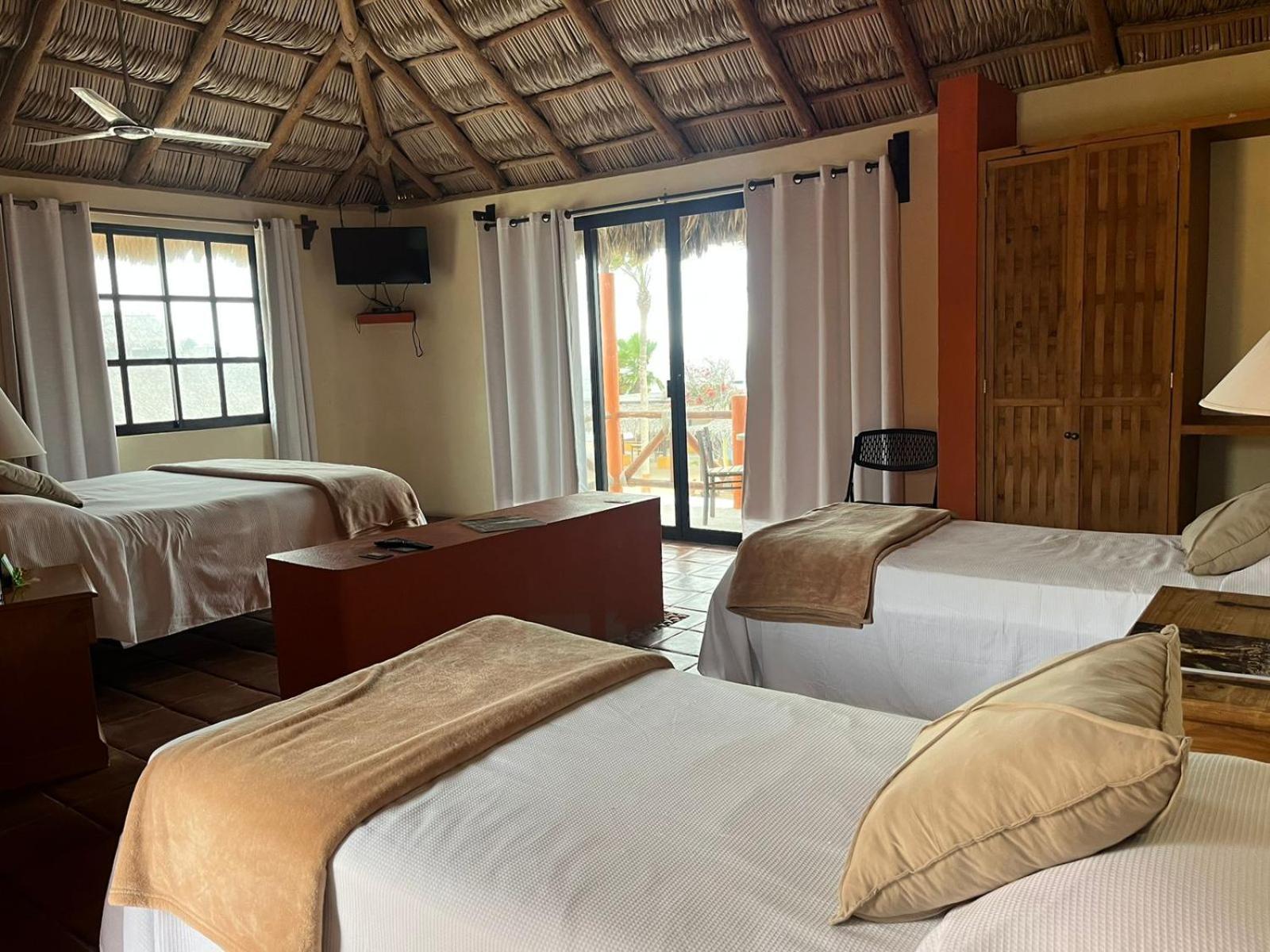 Hotel Villas Mar Y Arena Puerto San Carlos 외부 사진